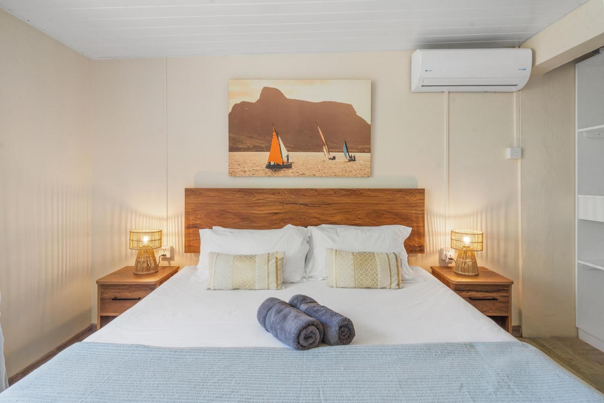 Lakaz Del Sol - Modern And Elegant Apartments With Luxurious Garden, Pool And Barbecue Area - Tourism Permit Certified Tamarin Extérieur photo