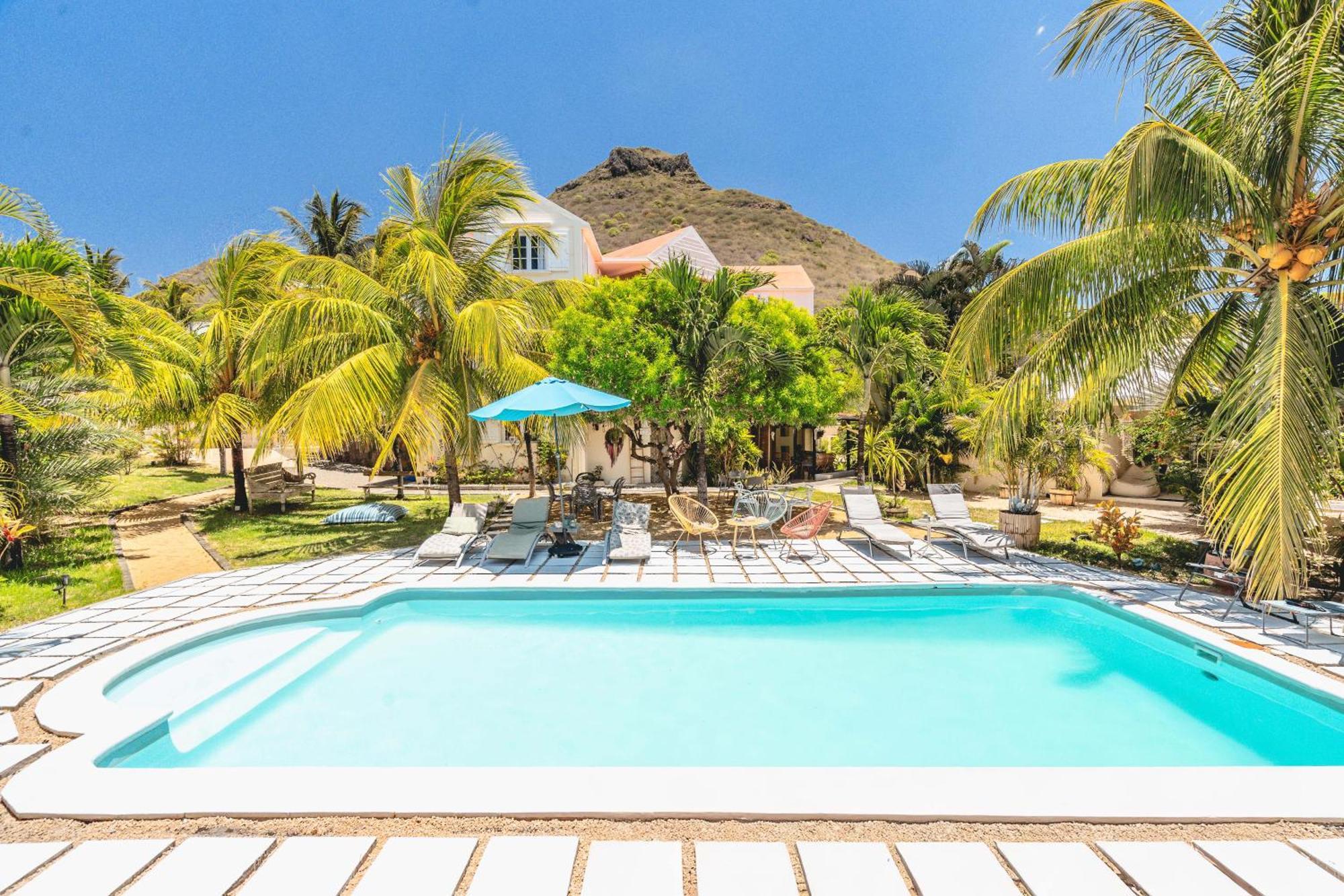 Lakaz Del Sol - Modern And Elegant Apartments With Luxurious Garden, Pool And Barbecue Area - Tourism Permit Certified Tamarin Extérieur photo