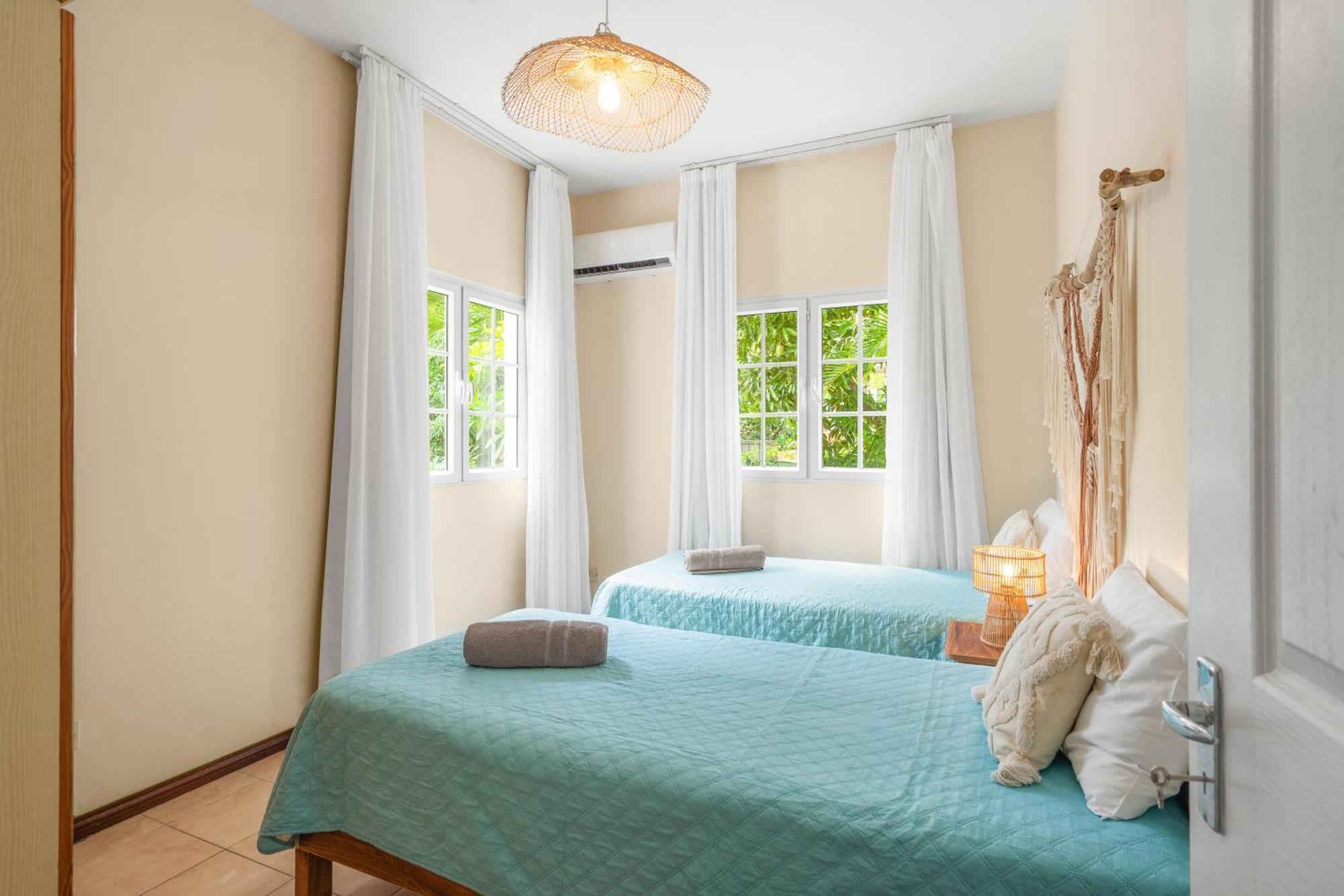 Lakaz Del Sol - Modern And Elegant Apartments With Luxurious Garden, Pool And Barbecue Area - Tourism Permit Certified Tamarin Extérieur photo